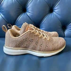 APL Athletic Propulsion Labs TechLoom Pro Phantom Sneakers Rose Gold Melange